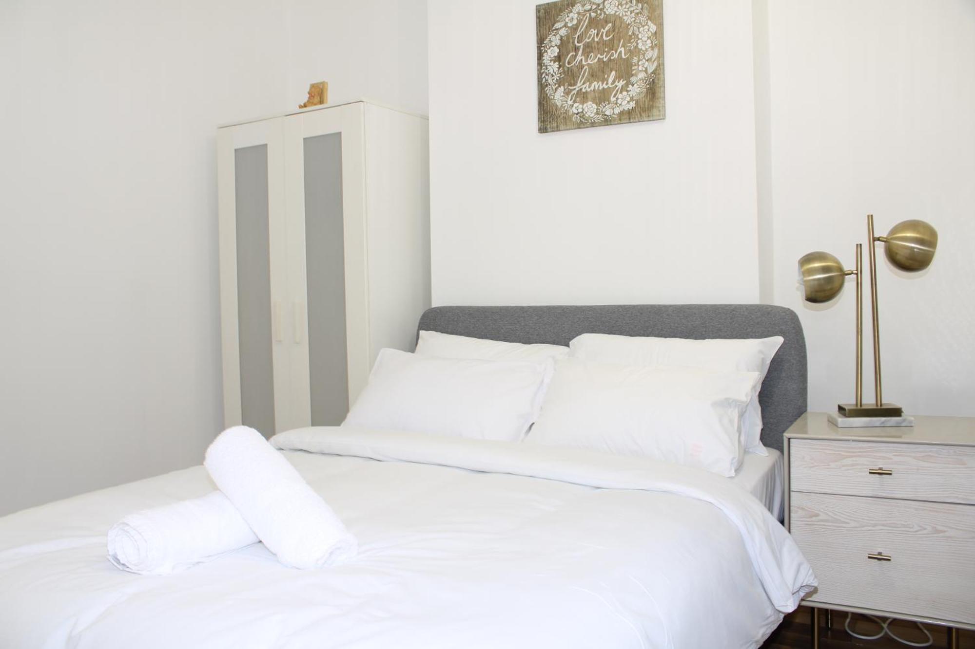F2S Serviced Apartments 2Bedroom Terrace House With Free Wifi Netflix Suitable For Contractors Walking Distance To Train Station ดาร์บี ภายนอก รูปภาพ